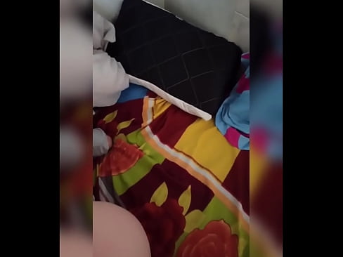 ❤️ Nag-iisa ang kasama ko sa bahay dahil nagbabakasyon ang kanyang asawa at sinasamantala ko ang pagkakataon na sipain siya at punuin ng gatas ang kanyang puwet. ☑ sluts sa amin